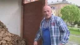 Handwerker fickt deutsche Putzfrau