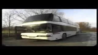 Busfahrer fickt Polizistin bei der Kontrolle